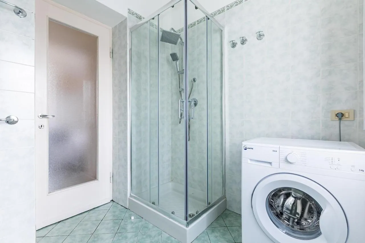 The Roof Apartment - Citycenter - By Host4U Pavie